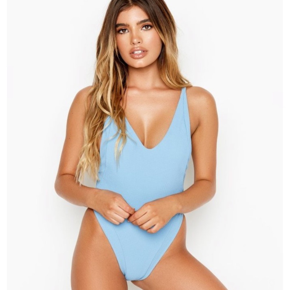 🦋 Ris-k Swimsuit